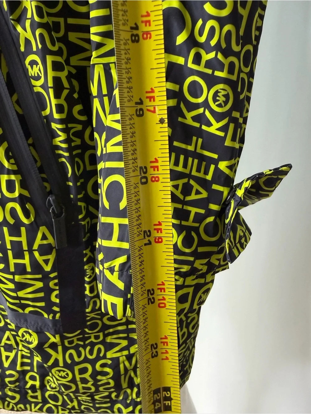 Michael Kors Hooded Rain Jacket Women’s XS Black Neon Logo Packable Windbreaker